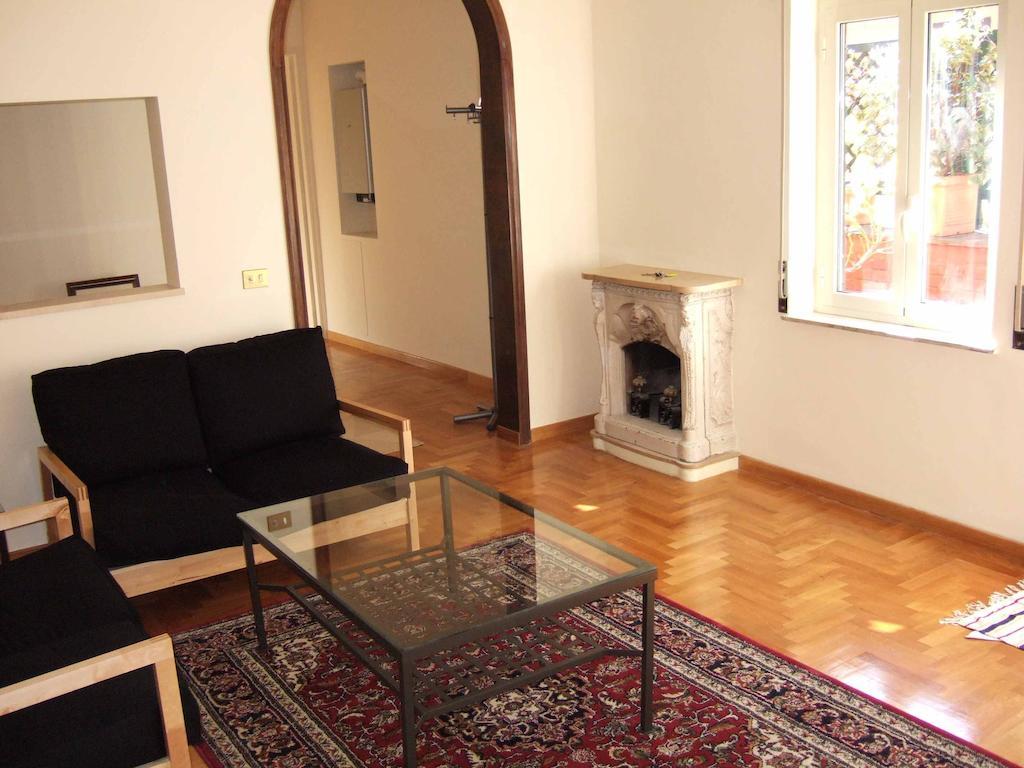 Flavia Rooftop Apartments Рим Стая снимка